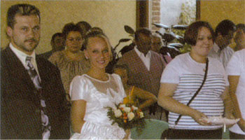 mari2002c.jpg (23541 octets)